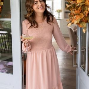 Mad about Style & The Jilly Box Grace Midi Dreas